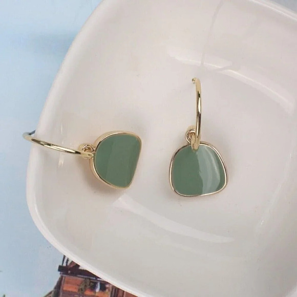 Mid Century Modern Style Avocado Green Gold Curved Square Enamel Hoop Earrings - Picture 4 of 5